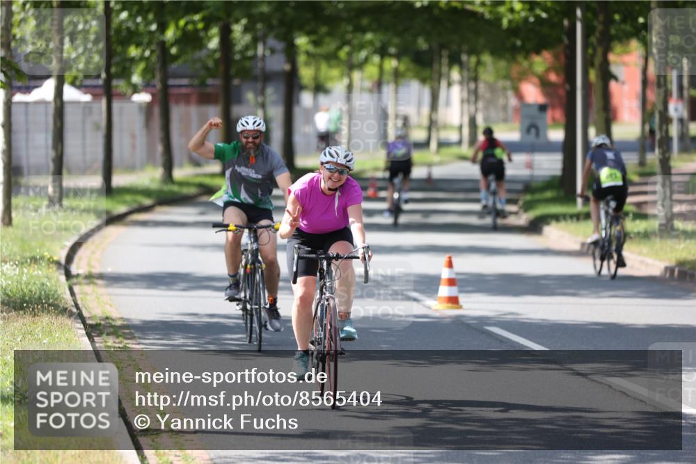 10.08.2025 - GEWOBA Citytriathlon Bremen Yannick Fuchs http://msf.ph/oto/8565404 10.08.2025 14:48:26 Radfahren 189, 196, 457 meine-sportfotos.de