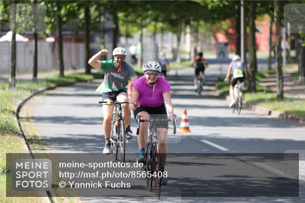 10.08.2025 - GEWOBA Citytriathlon Bremen Yannick Fuchs http://msf.ph/oto/8565408 10.08.2025 14:48:27 Radfahren 189, 196, 457 meine-sportfotos.de