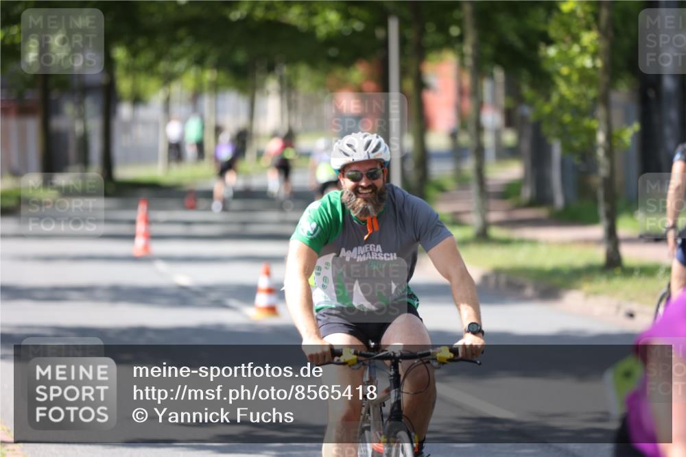 10.08.2025 - GEWOBA Citytriathlon Bremen Yannick Fuchs http://msf.ph/oto/8565418 10.08.2025 14:48:28 Radfahren 189, 196, 457 meine-sportfotos.de