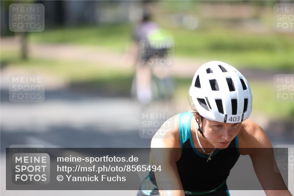 10.08.2025 - GEWOBA Citytriathlon Bremen Yannick Fuchs http://msf.ph/oto/8565494 10.08.2025 14:49:11 Radfahren 318, 351, 373, 401, 403 meine-sportfotos.de