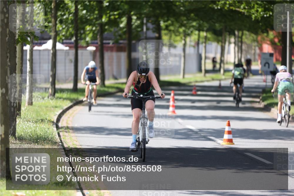 10.08.2025 - GEWOBA Citytriathlon Bremen Yannick Fuchs http://msf.ph/oto/8565508 10.08.2025 14:49:19 Radfahren 286, 373, 401, 403 meine-sportfotos.de