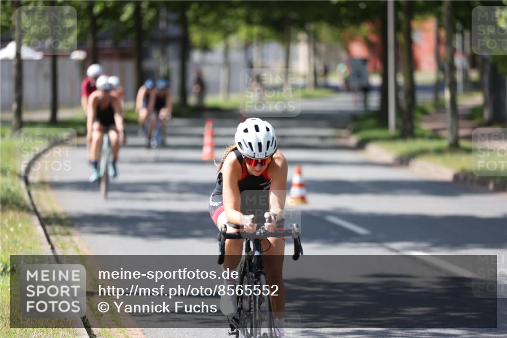 10.08.2025 - GEWOBA Citytriathlon Bremen Yannick Fuchs http://msf.ph/oto/8565552 10.08.2025 14:49:37 Radfahren 6, 169, 286, 305, 328, 377, 402, 407, 429, 461, 466, 491, 517 meine-sportfotos.de