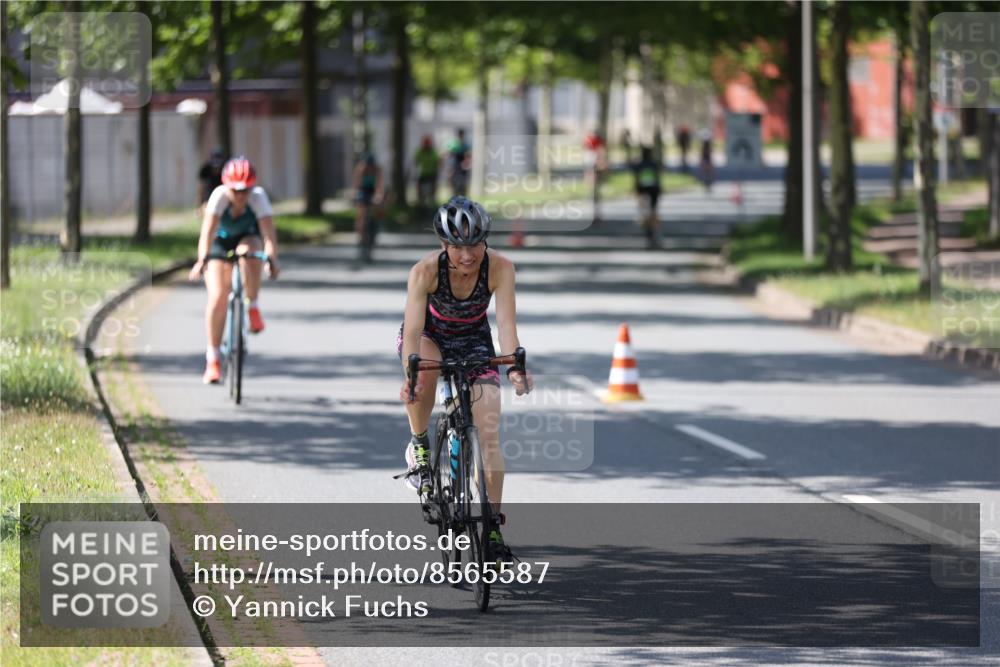 10.08.2025 - GEWOBA Citytriathlon Bremen Yannick Fuchs http://msf.ph/oto/8565587 10.08.2025 14:49:45 Radfahren 6, 169, 193, 305, 328, 377, 402, 407, 429, 461, 466, 491, 509, 517 meine-sportfotos.de