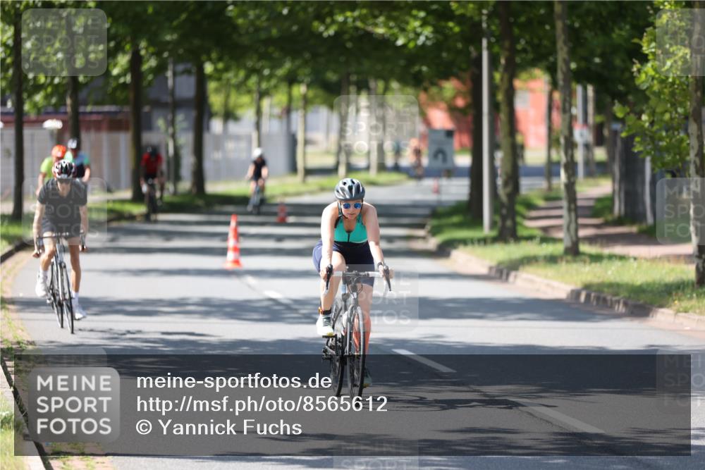 10.08.2025 - GEWOBA Citytriathlon Bremen Yannick Fuchs http://msf.ph/oto/8565612 10.08.2025 14:49:49 Radfahren 6, 169, 193, 293, 305, 322, 328, 377, 402, 407, 429, 466, 509, 517 meine-sportfotos.de