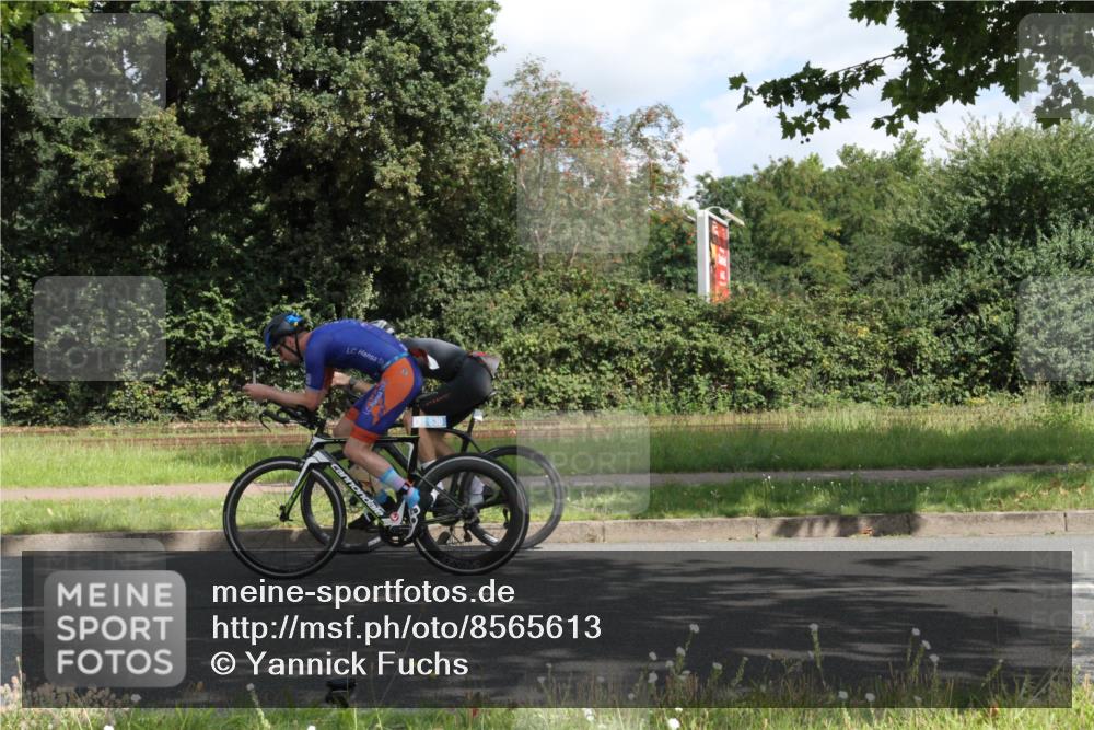 10.08.2025 - GEWOBA Citytriathlon Bremen Yannick Fuchs http://msf.ph/oto/8565613 10.08.2025 12:09:04 Radfahren 619, 684, 727, 731, 779, 850, 871, 890 meine-sportfotos.de