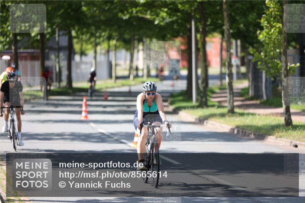 10.08.2025 - GEWOBA Citytriathlon Bremen Yannick Fuchs http://msf.ph/oto/8565614 10.08.2025 14:49:50 Radfahren 6, 169, 193, 293, 305, 322, 328, 377, 402, 407, 429, 466, 509, 517 meine-sportfotos.de