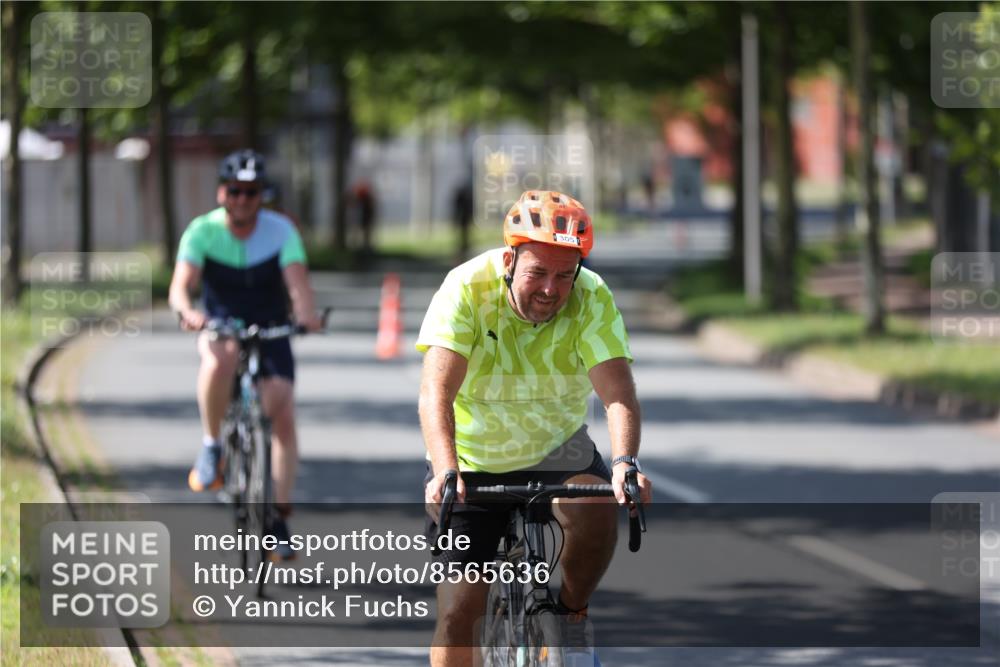 10.08.2025 - GEWOBA Citytriathlon Bremen Yannick Fuchs http://msf.ph/oto/8565636 10.08.2025 14:49:56 Radfahren 6, 120, 169, 193, 293, 305, 322, 356, 400, 407, 466, 509 meine-sportfotos.de