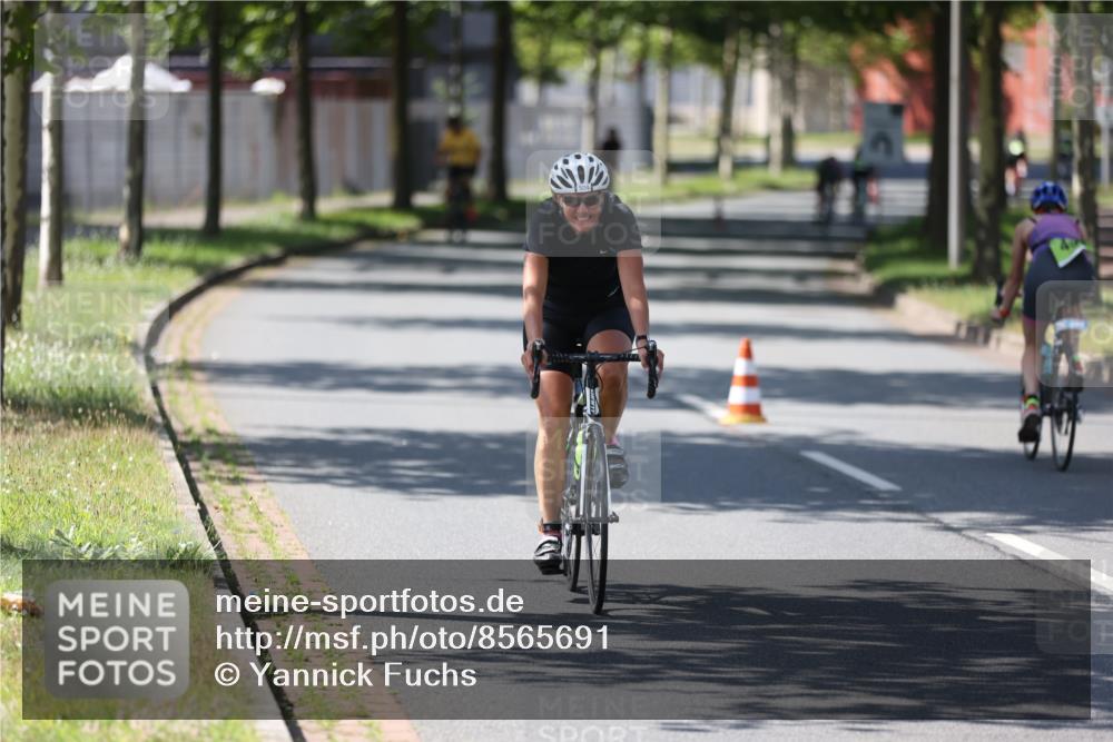 10.08.2025 - GEWOBA Citytriathlon Bremen Yannick Fuchs http://msf.ph/oto/8565691 10.08.2025 14:50:27 Radfahren 231, 416, 504 meine-sportfotos.de