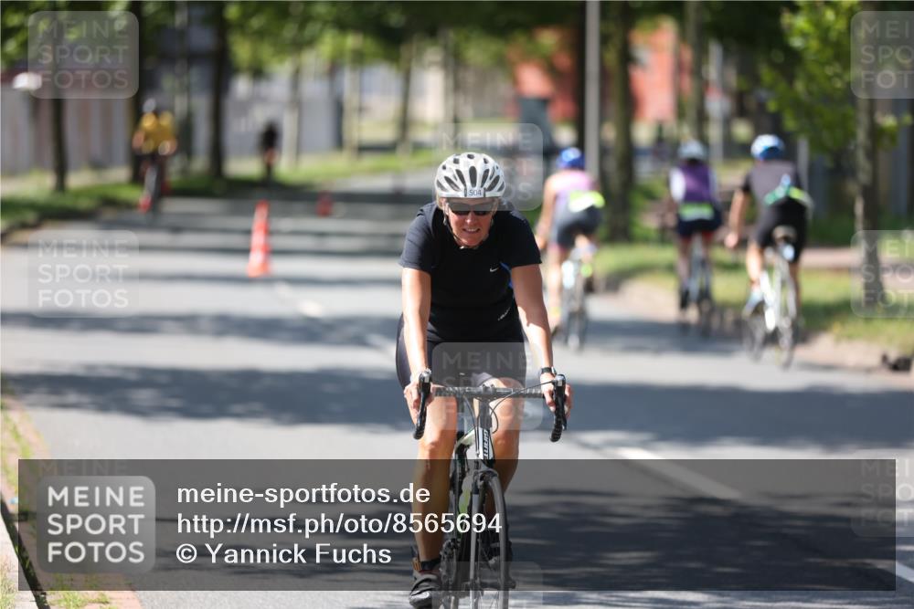10.08.2025 - GEWOBA Citytriathlon Bremen Yannick Fuchs http://msf.ph/oto/8565694 10.08.2025 14:50:28 Radfahren 231, 416, 504 meine-sportfotos.de
