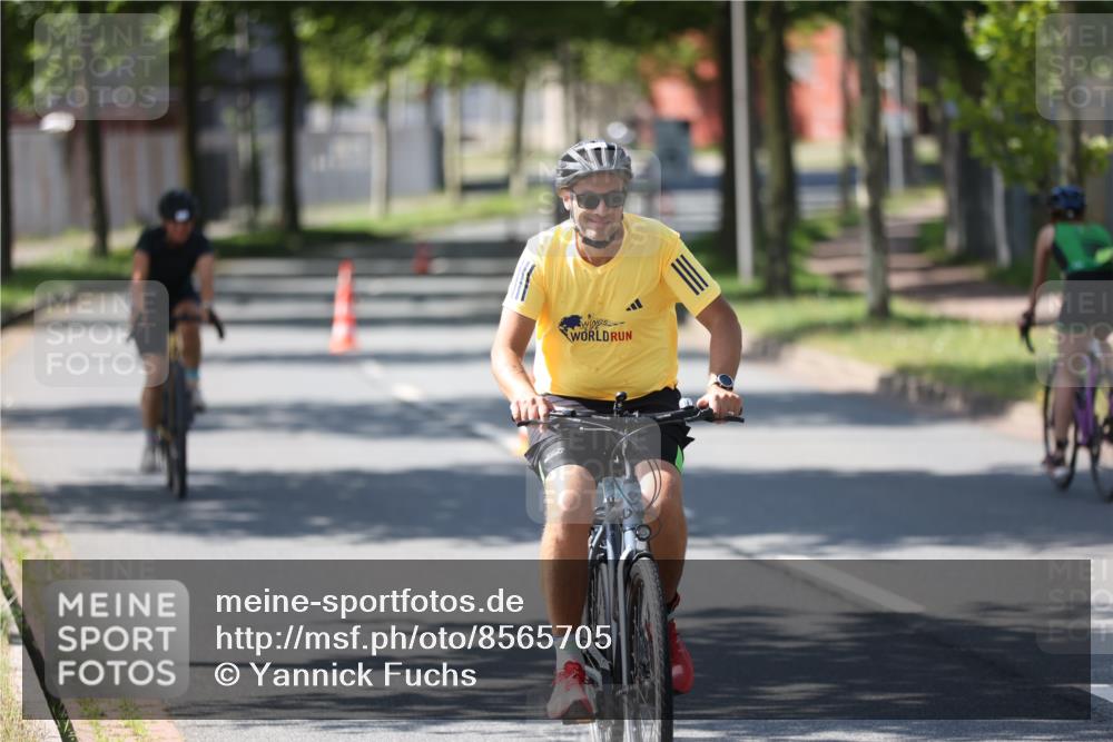 10.08.2025 - GEWOBA Citytriathlon Bremen Yannick Fuchs http://msf.ph/oto/8565705 10.08.2025 14:50:36 Radfahren 231, 416, 504 meine-sportfotos.de