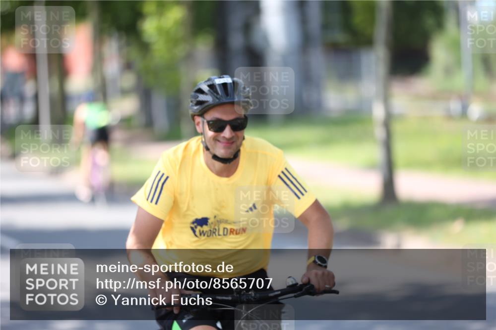 10.08.2025 - GEWOBA Citytriathlon Bremen Yannick Fuchs http://msf.ph/oto/8565707 10.08.2025 14:50:37 Radfahren 231, 416, 504 meine-sportfotos.de