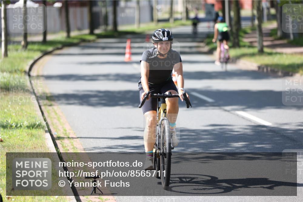 10.08.2025 - GEWOBA Citytriathlon Bremen Yannick Fuchs http://msf.ph/oto/8565711 10.08.2025 14:50:37 Radfahren 231, 416, 504 meine-sportfotos.de