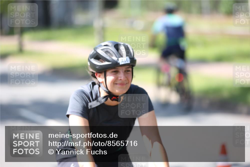 10.08.2025 - GEWOBA Citytriathlon Bremen Yannick Fuchs http://msf.ph/oto/8565716 10.08.2025 14:50:39 Radfahren 231, 416 meine-sportfotos.de