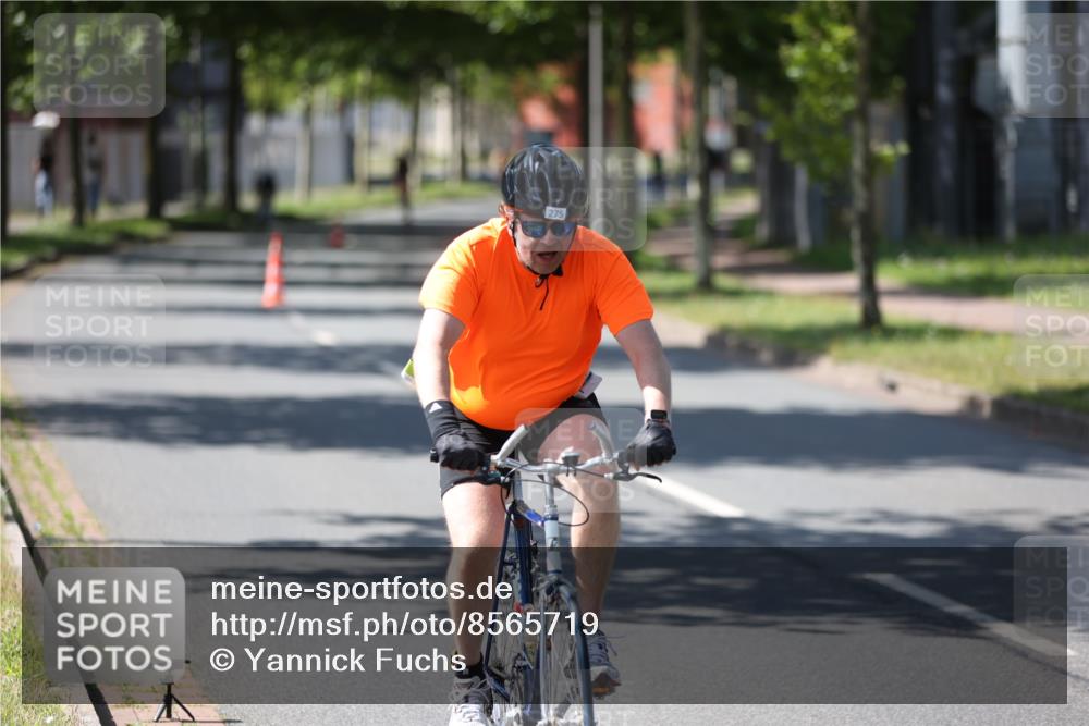 10.08.2025 - GEWOBA Citytriathlon Bremen Yannick Fuchs http://msf.ph/oto/8565719 10.08.2025 14:51:01 Radfahren 275, 379, 411, 470 meine-sportfotos.de