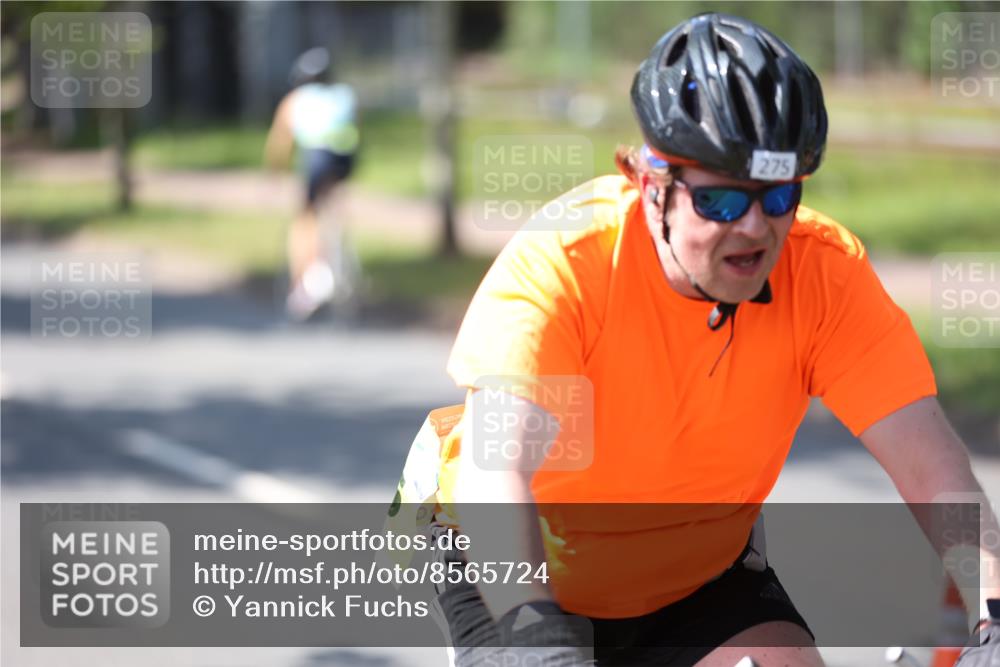 10.08.2025 - GEWOBA Citytriathlon Bremen Yannick Fuchs http://msf.ph/oto/8565724 10.08.2025 14:51:02 Radfahren 275, 379, 411, 470, 494 meine-sportfotos.de