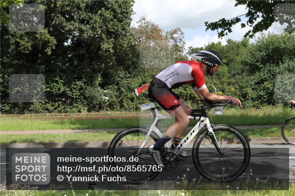 10.08.2025 - GEWOBA Citytriathlon Bremen Yannick Fuchs http://msf.ph/oto/8565765 10.08.2025 12:10:33 Radfahren 622, 629, 644, 647, 656, 710, 712, 722, 730, 748, 755, 819, 889, 1014 meine-sportfotos.de