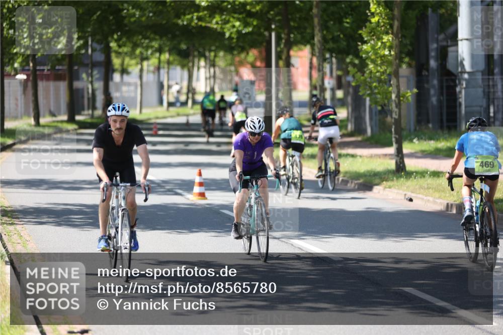 10.08.2025 - GEWOBA Citytriathlon Bremen Yannick Fuchs http://msf.ph/oto/8565780 10.08.2025 14:51:31 Radfahren 212, 237, 374, 399, 468, 492 meine-sportfotos.de