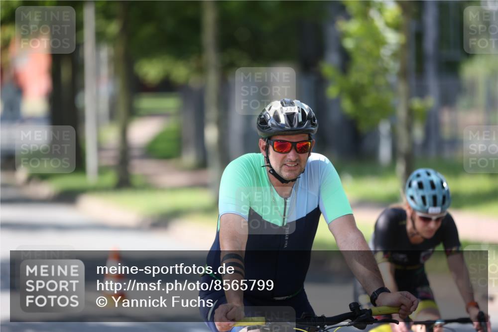 10.08.2025 - GEWOBA Citytriathlon Bremen Yannick Fuchs http://msf.ph/oto/8565799 10.08.2025 14:51:49 Radfahren 183, 237, 368, 523 meine-sportfotos.de