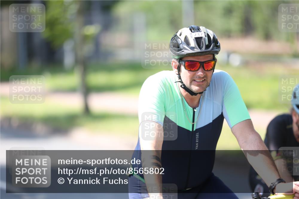 10.08.2025 - GEWOBA Citytriathlon Bremen Yannick Fuchs http://msf.ph/oto/8565802 10.08.2025 14:51:50 Radfahren 183, 237, 368, 523 meine-sportfotos.de