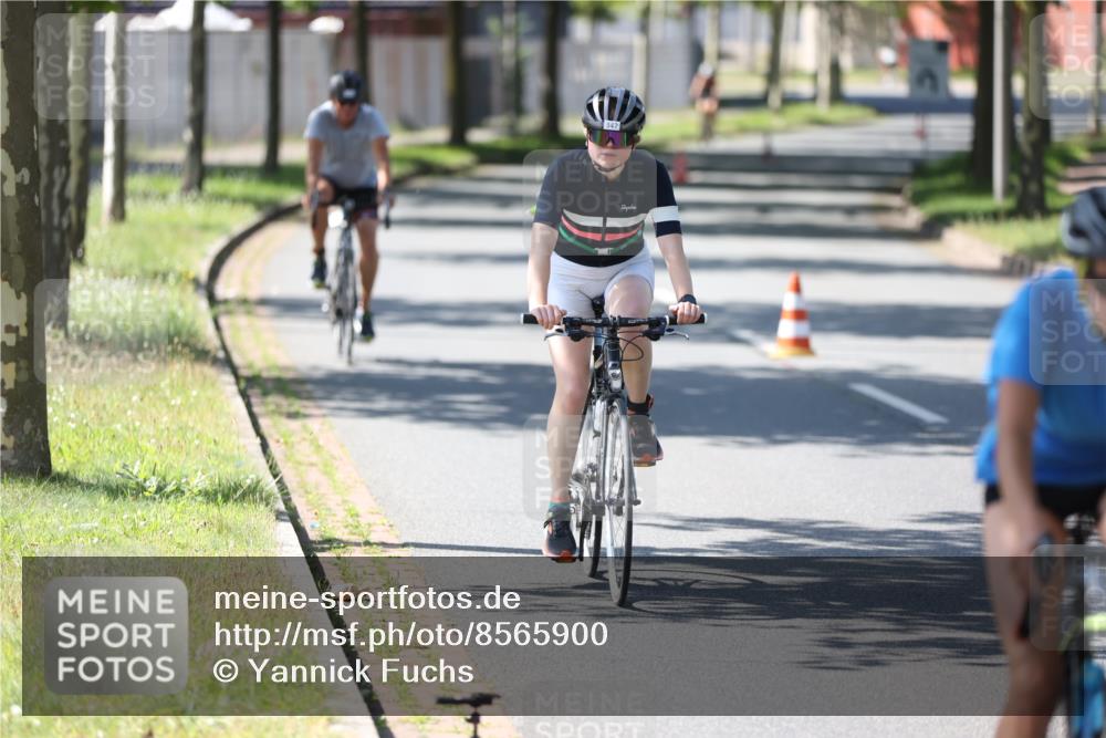 10.08.2025 - GEWOBA Citytriathlon Bremen Yannick Fuchs http://msf.ph/oto/8565900 10.08.2025 14:52:36 Radfahren 329, 347, 439, 459, 469 meine-sportfotos.de