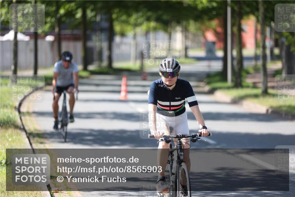 10.08.2025 - GEWOBA Citytriathlon Bremen Yannick Fuchs http://msf.ph/oto/8565903 10.08.2025 14:52:36 Radfahren 329, 347, 439, 459, 469 meine-sportfotos.de