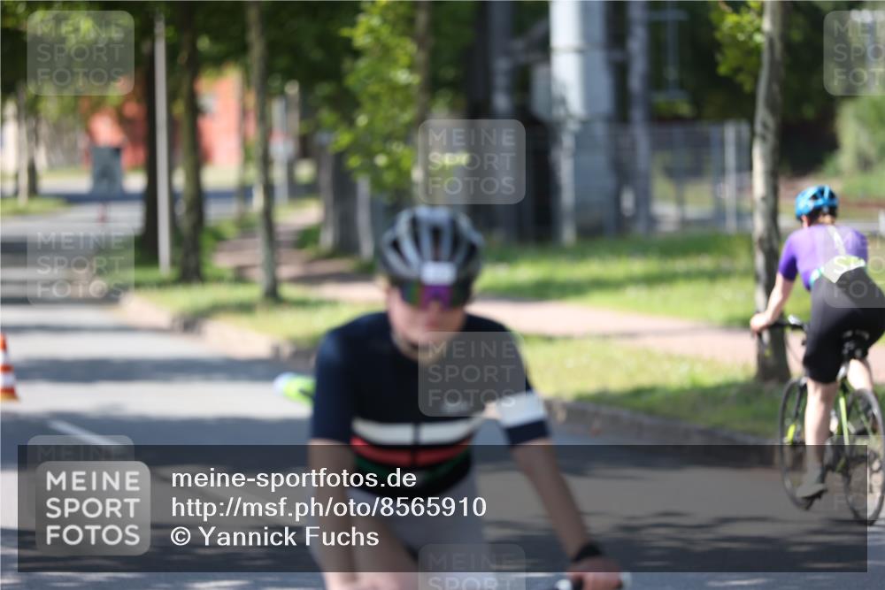 10.08.2025 - GEWOBA Citytriathlon Bremen Yannick Fuchs http://msf.ph/oto/8565910 10.08.2025 14:52:37 Radfahren 329, 347, 439, 459, 469 meine-sportfotos.de