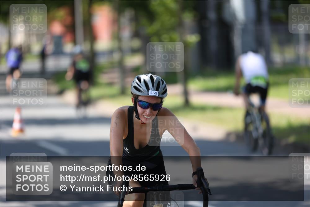 10.08.2025 - GEWOBA Citytriathlon Bremen Yannick Fuchs http://msf.ph/oto/8565926 10.08.2025 14:52:47 Radfahren 378, 385, 459, 510 meine-sportfotos.de