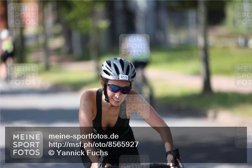 10.08.2025 - GEWOBA Citytriathlon Bremen Yannick Fuchs http://msf.ph/oto/8565927 10.08.2025 14:52:47 Radfahren 378, 385, 459, 510 meine-sportfotos.de