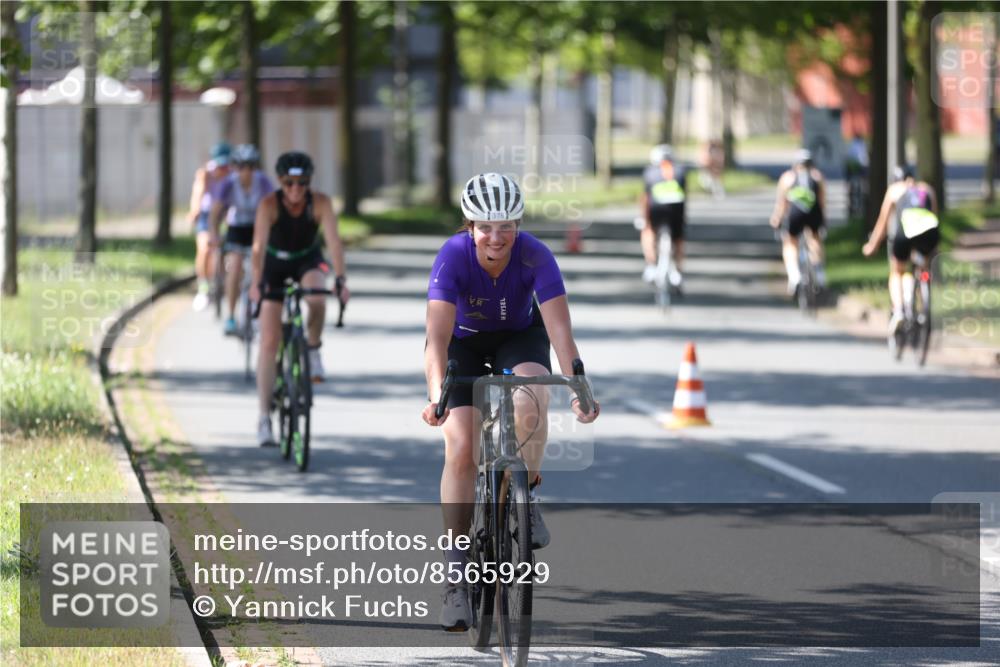 10.08.2025 - GEWOBA Citytriathlon Bremen Yannick Fuchs http://msf.ph/oto/8565929 10.08.2025 14:52:59 Radfahren 376, 378, 385, 463, 510 meine-sportfotos.de