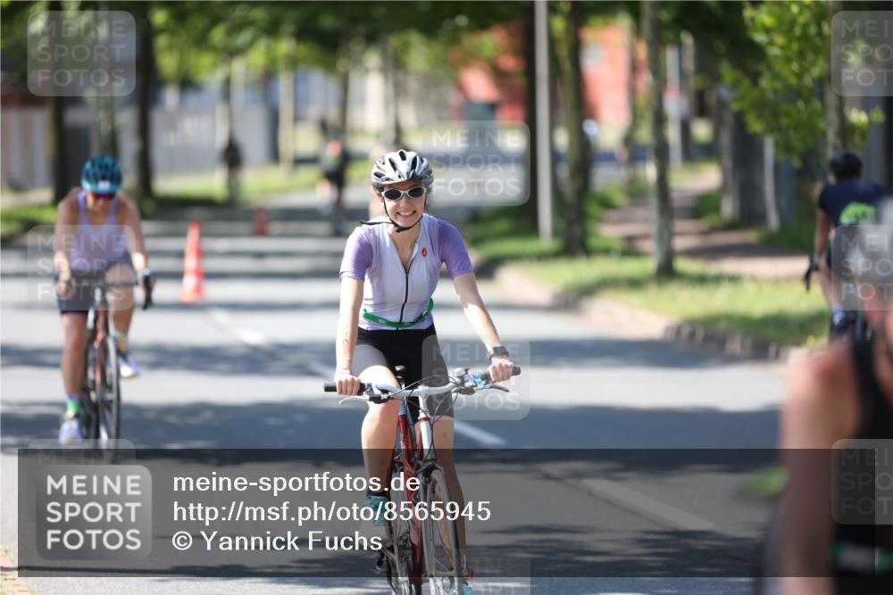 10.08.2025 - GEWOBA Citytriathlon Bremen Yannick Fuchs http://msf.ph/oto/8565945 10.08.2025 14:53:02 Radfahren 376, 378, 385, 463, 510 meine-sportfotos.de