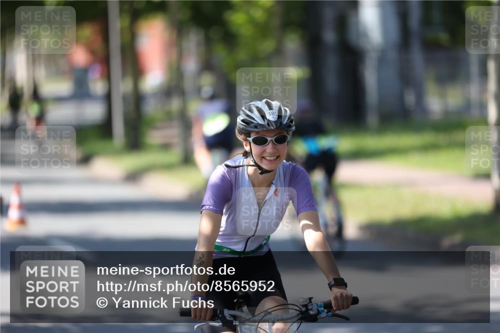 10.08.2025 - GEWOBA Citytriathlon Bremen Yannick Fuchs http://msf.ph/oto/8565952 10.08.2025 14:53:02 Radfahren 376, 378, 385, 463, 510 meine-sportfotos.de
