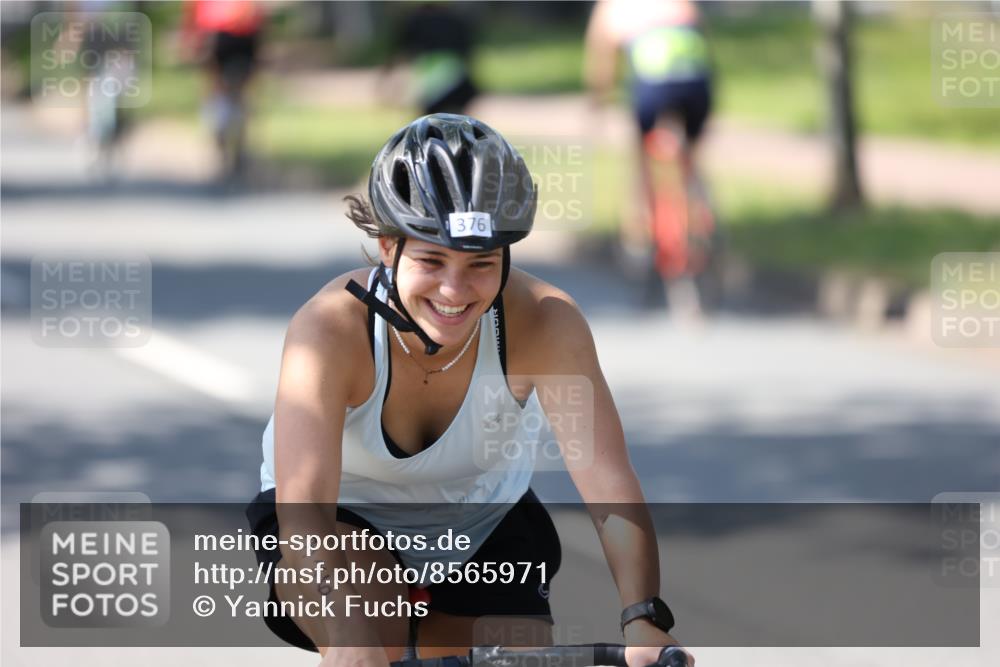 10.08.2025 - GEWOBA Citytriathlon Bremen Yannick Fuchs http://msf.ph/oto/8565971 10.08.2025 14:53:13 Radfahren 188, 376, 463 meine-sportfotos.de