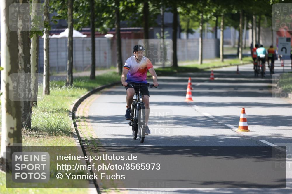 10.08.2025 - GEWOBA Citytriathlon Bremen Yannick Fuchs http://msf.ph/oto/8565973 10.08.2025 14:53:26 Radfahren 188, 419 meine-sportfotos.de