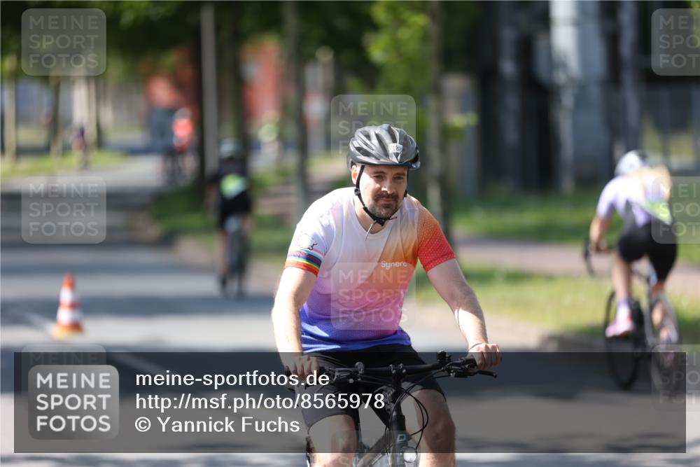 10.08.2025 - GEWOBA Citytriathlon Bremen Yannick Fuchs http://msf.ph/oto/8565978 10.08.2025 14:53:28 Radfahren 188, 419 meine-sportfotos.de