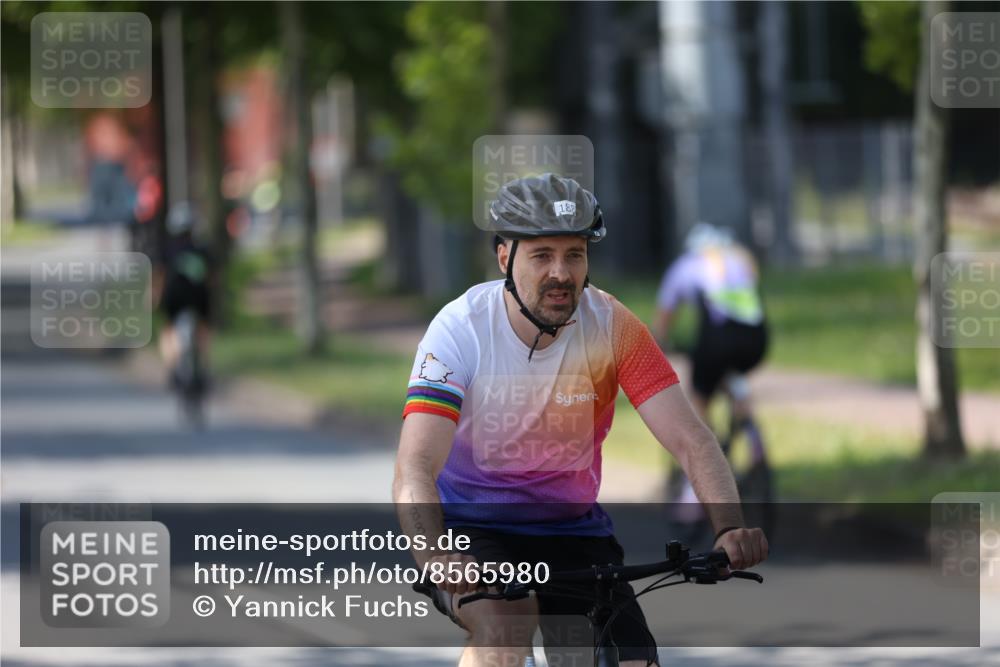 10.08.2025 - GEWOBA Citytriathlon Bremen Yannick Fuchs http://msf.ph/oto/8565980 10.08.2025 14:53:29 Radfahren 188, 419, 501 meine-sportfotos.de