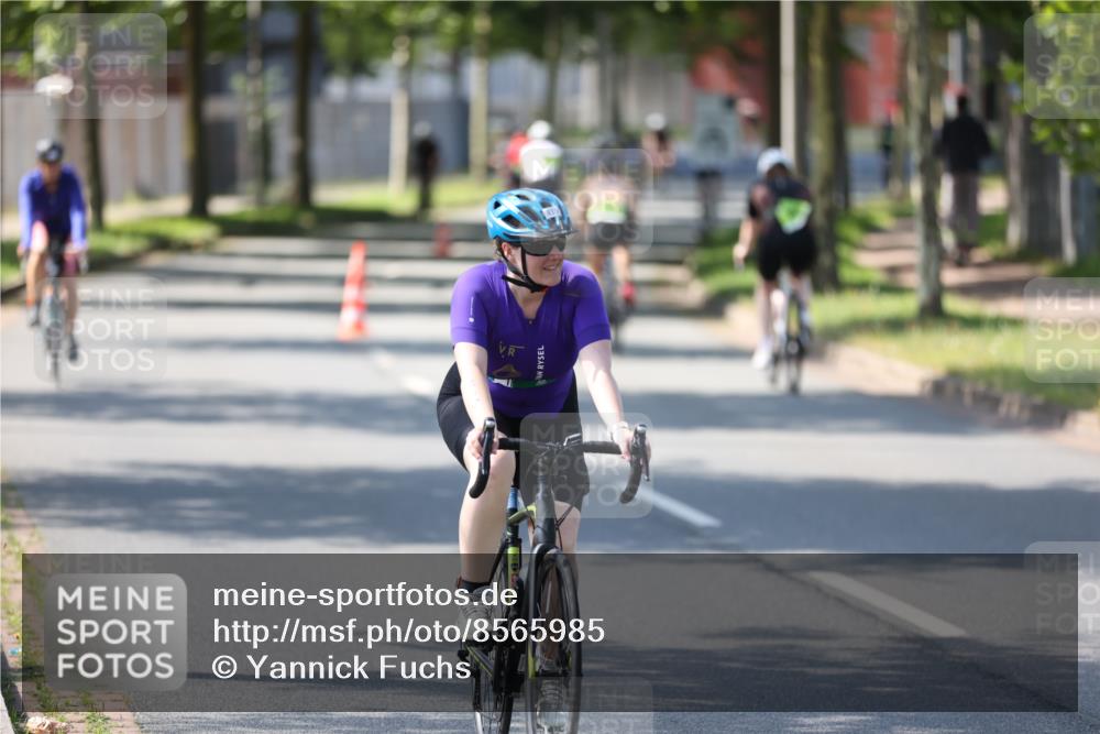 10.08.2025 - GEWOBA Citytriathlon Bremen Yannick Fuchs http://msf.ph/oto/8565985 10.08.2025 14:53:42 Radfahren 291, 300, 419, 438, 501 meine-sportfotos.de