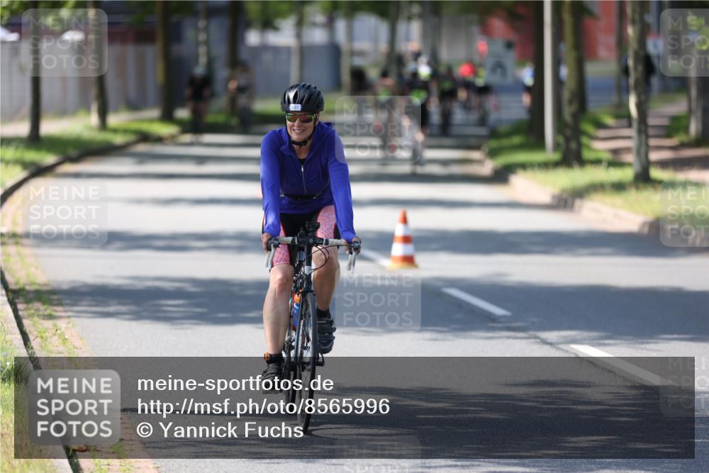 10.08.2025 - GEWOBA Citytriathlon Bremen Yannick Fuchs http://msf.ph/oto/8565996 10.08.2025 14:53:45 Radfahren 291, 300, 419, 438, 501 meine-sportfotos.de