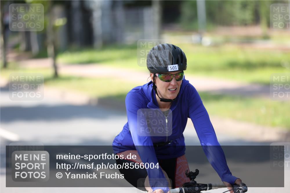 10.08.2025 - GEWOBA Citytriathlon Bremen Yannick Fuchs http://msf.ph/oto/8566004 10.08.2025 14:53:47 Radfahren 291, 300, 419, 438, 501 meine-sportfotos.de