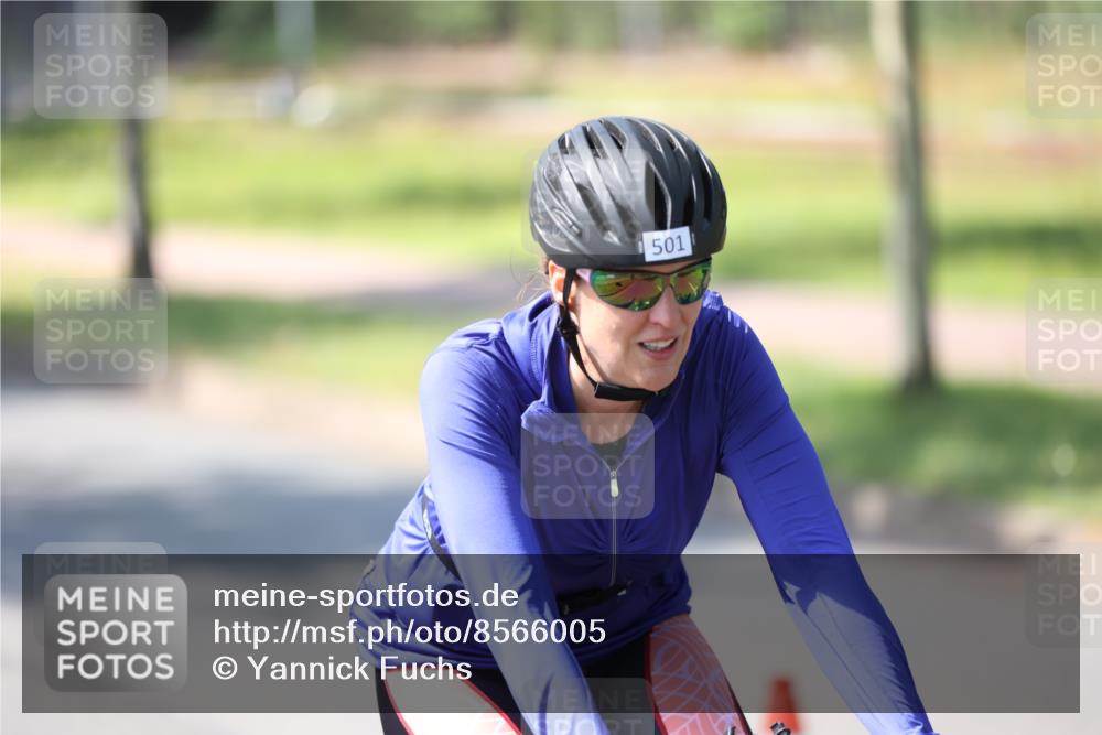 10.08.2025 - GEWOBA Citytriathlon Bremen Yannick Fuchs http://msf.ph/oto/8566005 10.08.2025 14:53:47 Radfahren 291, 300, 419, 438, 501 meine-sportfotos.de