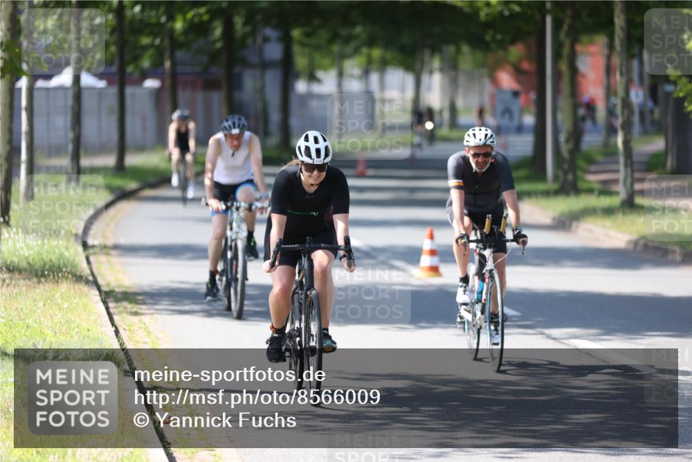 10.08.2025 - GEWOBA Citytriathlon Bremen Yannick Fuchs http://msf.ph/oto/8566009 10.08.2025 14:53:53 Radfahren 291, 300, 345, 434, 438, 473, 485, 501 meine-sportfotos.de