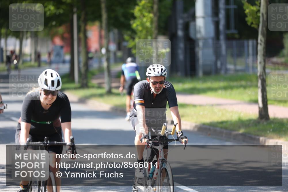 10.08.2025 - GEWOBA Citytriathlon Bremen Yannick Fuchs http://msf.ph/oto/8566014 10.08.2025 14:53:54 Radfahren 291, 300, 345, 434, 438, 473, 485, 501, 519 meine-sportfotos.de