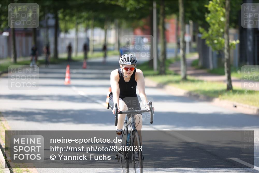 10.08.2025 - GEWOBA Citytriathlon Bremen Yannick Fuchs http://msf.ph/oto/8566033 10.08.2025 14:53:58 Radfahren 291, 300, 345, 434, 438, 473, 485, 519 meine-sportfotos.de
