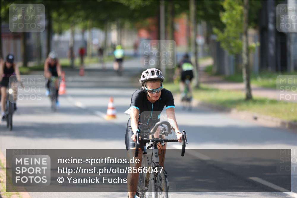 10.08.2025 - GEWOBA Citytriathlon Bremen Yannick Fuchs http://msf.ph/oto/8566047 10.08.2025 14:54:06 Radfahren 345, 362, 433, 434, 454, 473, 485, 508, 519 meine-sportfotos.de