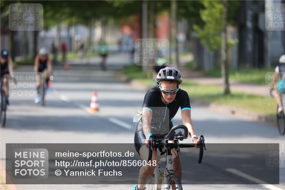 10.08.2025 - GEWOBA Citytriathlon Bremen Yannick Fuchs http://msf.ph/oto/8566048 10.08.2025 14:54:06 Radfahren 345, 362, 433, 434, 454, 473, 485, 508, 519 meine-sportfotos.de