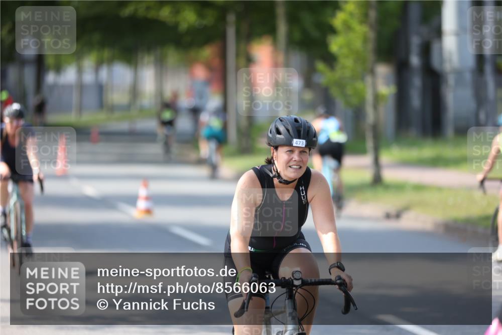 10.08.2025 - GEWOBA Citytriathlon Bremen Yannick Fuchs http://msf.ph/oto/8566063 10.08.2025 14:54:09 Radfahren 206, 324, 345, 362, 433, 434, 454, 473, 475, 485, 508, 519 meine-sportfotos.de