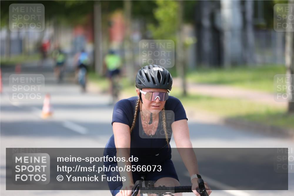 10.08.2025 - GEWOBA Citytriathlon Bremen Yannick Fuchs http://msf.ph/oto/8566073 10.08.2025 14:54:11 Radfahren 206, 324, 345, 362, 433, 434, 454, 473, 475, 485, 508, 519 meine-sportfotos.de