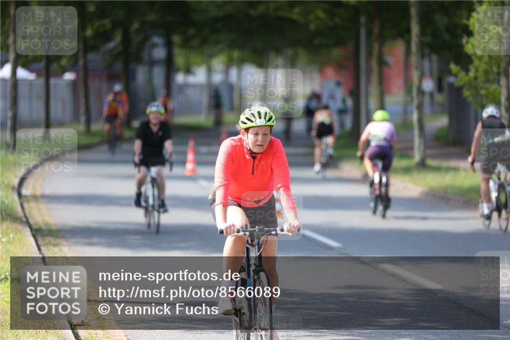 10.08.2025 - GEWOBA Citytriathlon Bremen Yannick Fuchs http://msf.ph/oto/8566089 10.08.2025 14:54:16 Radfahren 206, 324, 362, 393, 433, 434, 454, 473, 475, 485, 508, 519 meine-sportfotos.de