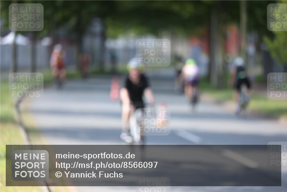 10.08.2025 - GEWOBA Citytriathlon Bremen Yannick Fuchs http://msf.ph/oto/8566097 10.08.2025 14:54:17 Radfahren 206, 324, 362, 393, 433, 434, 454, 473, 475, 508, 519 meine-sportfotos.de