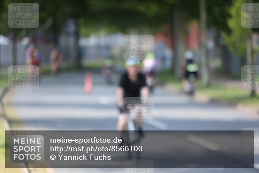 10.08.2025 - GEWOBA Citytriathlon Bremen Yannick Fuchs http://msf.ph/oto/8566100 10.08.2025 14:54:18 Radfahren 206, 324, 362, 387, 393, 433, 454, 475, 508, 519 meine-sportfotos.de