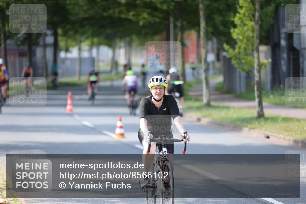 10.08.2025 - GEWOBA Citytriathlon Bremen Yannick Fuchs http://msf.ph/oto/8566102 10.08.2025 14:54:18 Radfahren 206, 324, 362, 387, 393, 433, 454, 475, 508, 519 meine-sportfotos.de